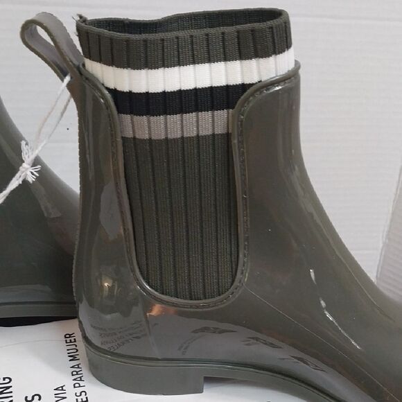 Loden Green Serra Women's Green Rain Boot...Size 9...NEW IN BOX - Picture 2 of 7